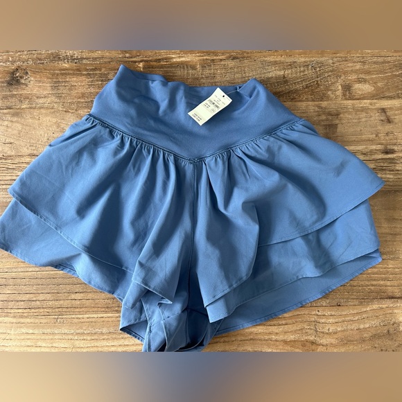 OFFLINE By Aerie Real Me Ruffle Flirty Shorts in a blue color- size XS - NEW - Picture 2 of 5